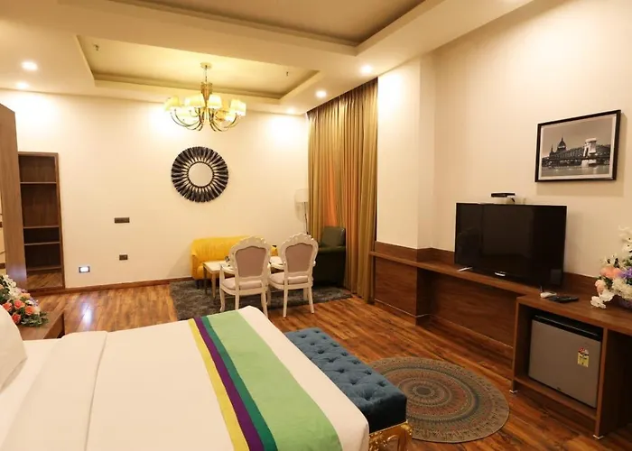 Tivoli Lawrence Road Hotel